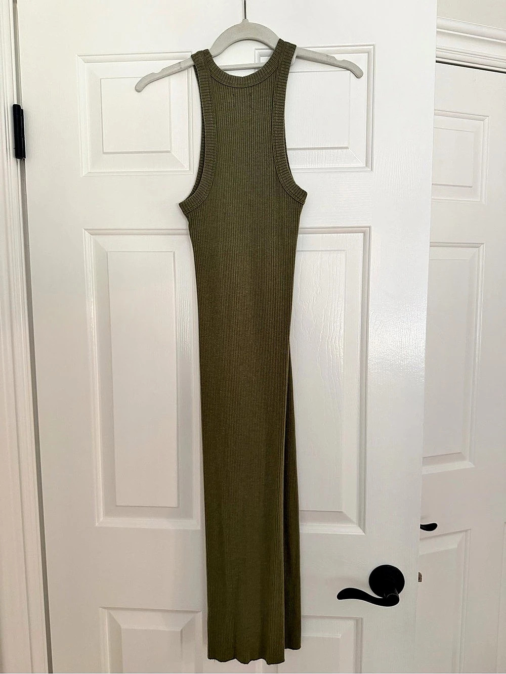 Aritzia Ribbed Maxi Dress in Olive Green Like New
